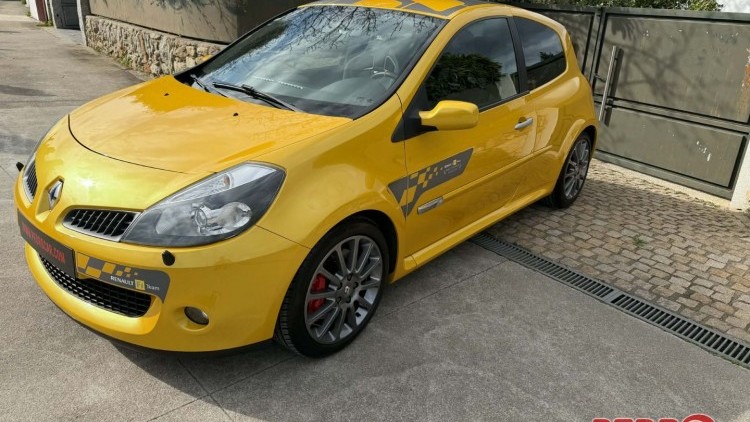 Renault Clio R27 SPORT N2398